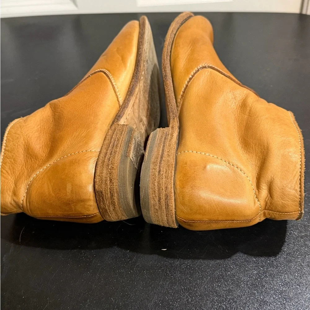 Blackstone elegant mustard